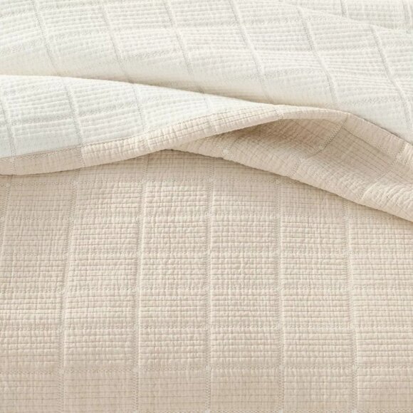 Hearth & Hand Queen Size Textured Grid Design Beige & Cream Coverlet 88" x 92" - Picture 3 of 7